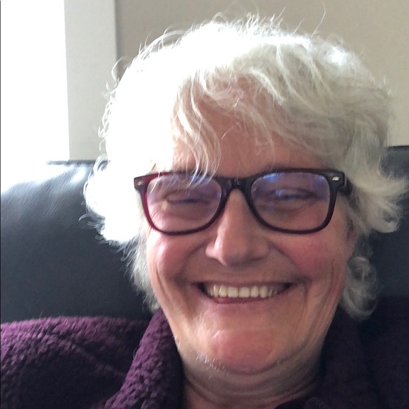 Meet your Posher, Glenda - Picture 1 of 1